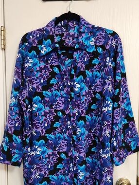 Women's Floral Button-Down Shirt in Purple & Blue